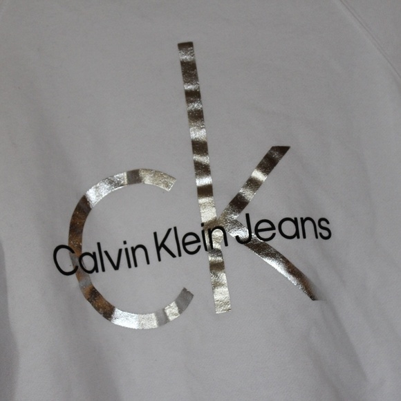 Calvin Klein Jeans White Crewneck Sweatshirt Metallic Silver Logo BRAND NEW - Picture 2 of 4